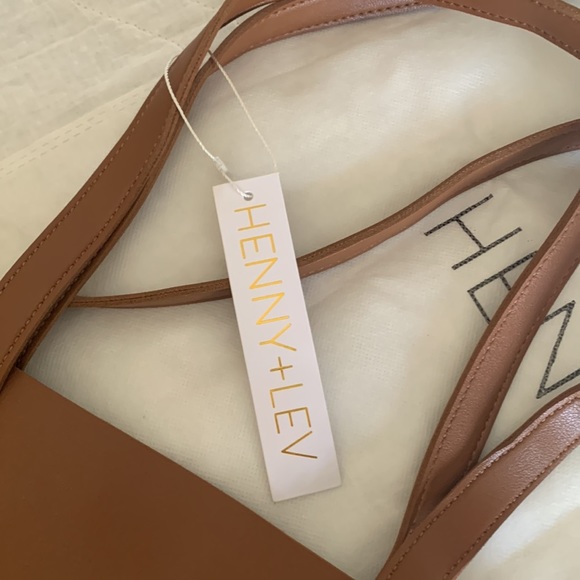 NWT Henny+Lev Brown Vegan Leather 2 in 1 Everyday Tote Bag - Picture 4 of 7